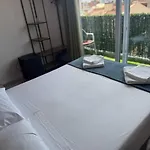Colibri Guest house Calella