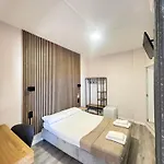 Colibri Guest house Calella